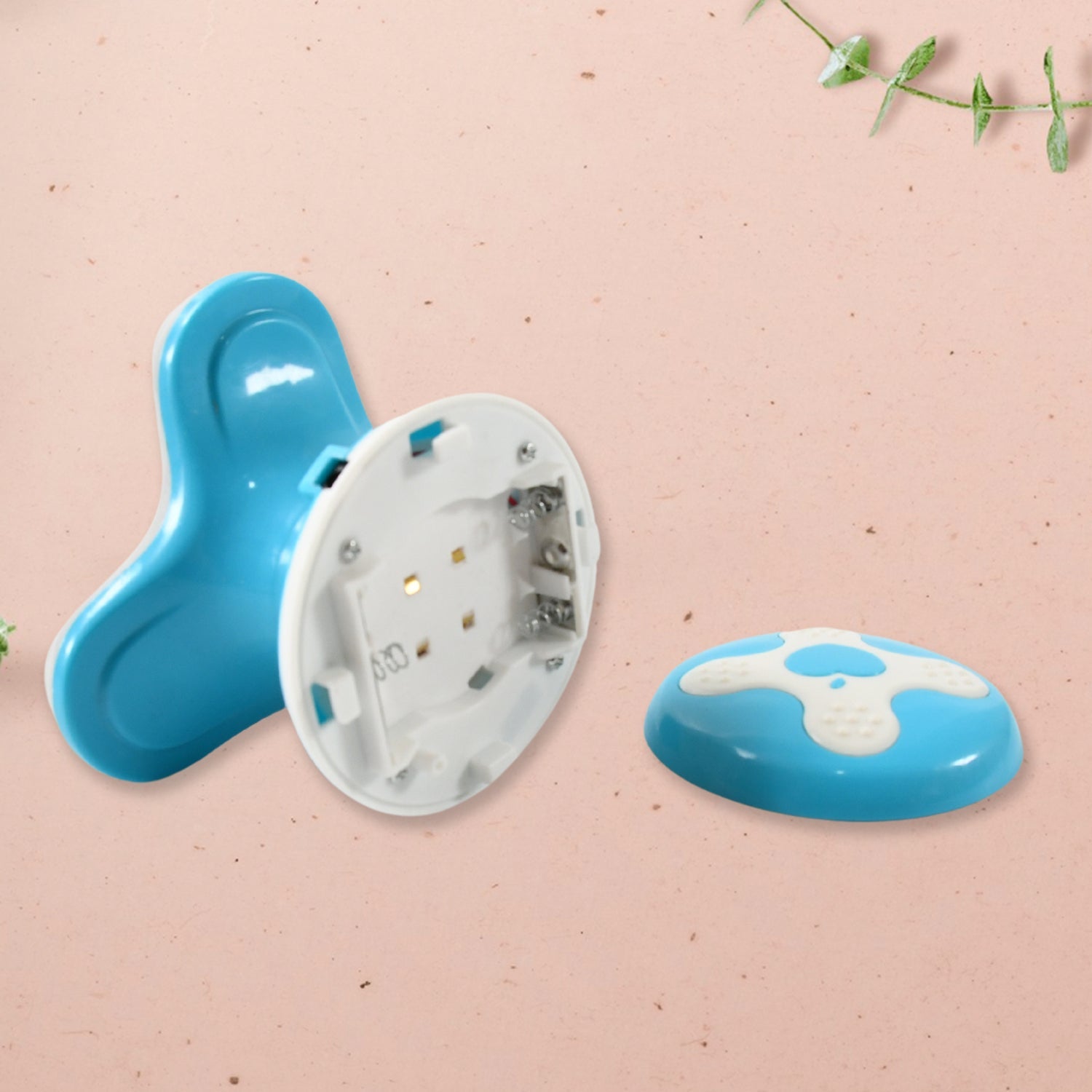 Triangle USB Mini Massager – Multifunction, Automatic Switch, Fatigue Relief (1 Pc/ Battery Not Included) Triangle USB Mini Massager – Multifunction, Automatic Switch, Fatigue Relief (1 Pc/ Battery Not Included)